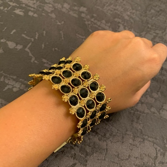 Cuff bracelet - Picture 2 of 2